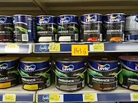 Volledige inhoud rek verven levis - afbeelding 10 van  13