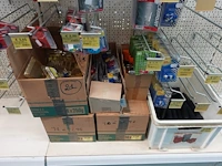 Volledige inhoud rek werkmateriaal - afbeelding 4 van  4