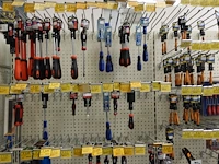Volledige inhoud rek werkmateriaal - afbeelding 2 van  7