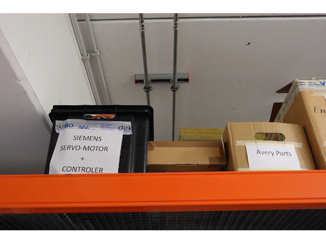 Volledige inhoud rek - afbeelding 10 van  23