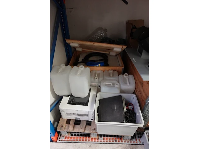 Volledige inhoud rek - afbeelding 17 van  23