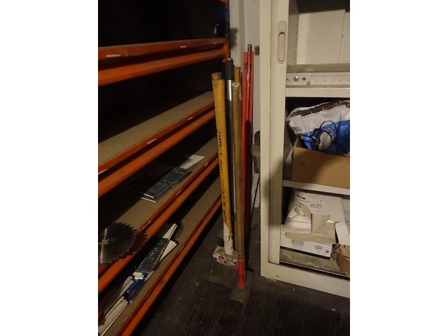 Volledige inhoud rek - afbeelding 12 van  23