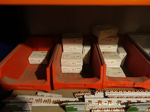 Volledige inhoud rek - afbeelding 2 van  20