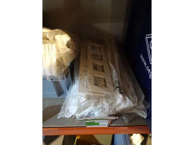 Volledige inhoud rek - afbeelding 4 van  31
