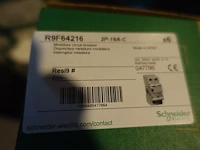 Volledige inhoud rek - afbeelding 7 van  31