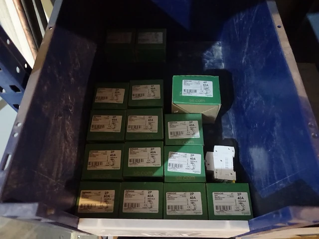 Volledige inhoud rek - afbeelding 14 van  31