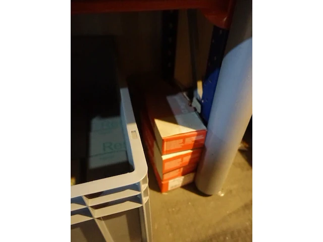 Volledige inhoud rek - afbeelding 25 van  31
