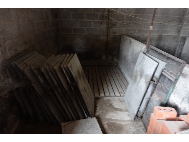 Volledige inhoud stal - afbeelding 3 van  6