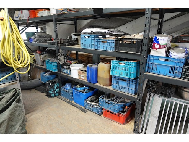 Volledige inhoud zolderverdiep - afbeelding 27 van  31