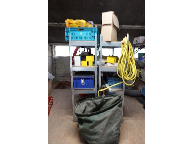 Volledige inhoud zolderverdiep - afbeelding 28 van  31