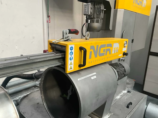 Volledige recyclagelijn ngr met divers toebehoren en chiller frigel - afbeelding 52 van  132