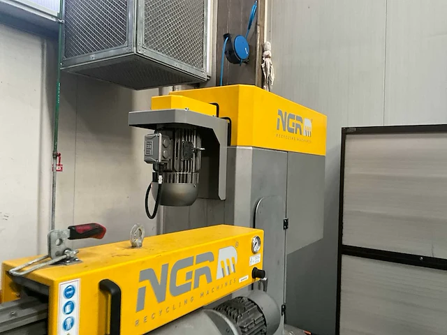 Volledige recyclagelijn ngr met divers toebehoren en chiller frigel - afbeelding 53 van  132