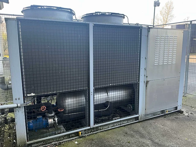 Volledige recyclagelijn ngr met divers toebehoren en chiller frigel - afbeelding 84 van  132