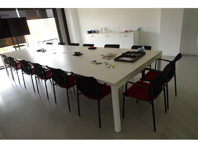 Volledige vergaderruimte - afbeelding 5 van  12