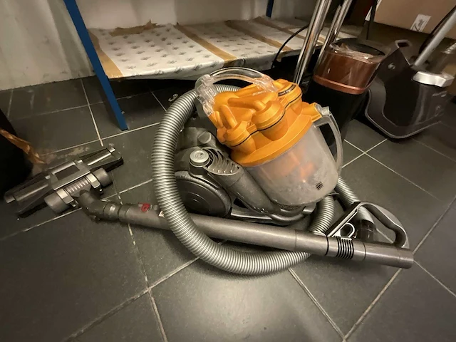Volledige winkelinrichting en uitrusting terre blue antwerpen - afbeelding 112 van  124