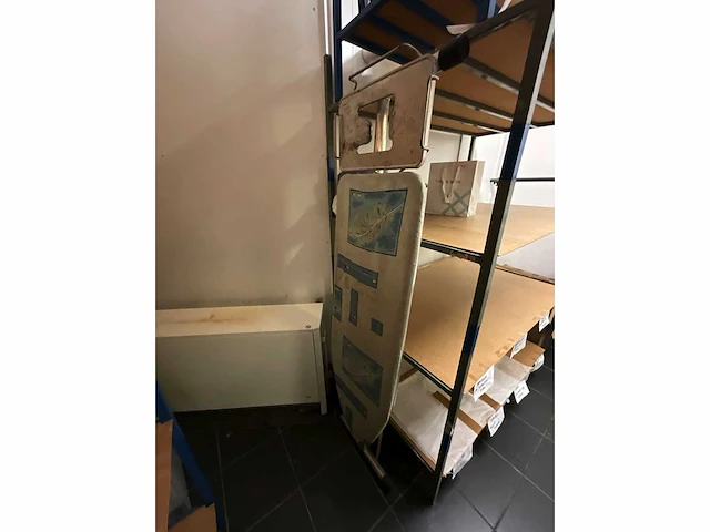 Volledige winkelinrichting en uitrusting terre blue antwerpen - afbeelding 120 van  124