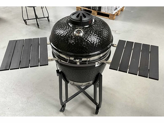Volt! kamado bbq 22 inch houtskoolbarbecue, ø59 cm, luxe afwerking - afbeelding 1 van  16