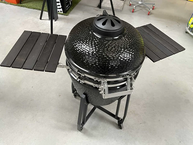 Volt! kamado bbq 22 inch houtskoolbarbecue, ø59 cm, luxe afwerking - afbeelding 10 van  16