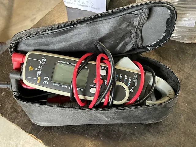 Voltcraft vc-330 digitale spanningsmeter - afbeelding 2 van  2