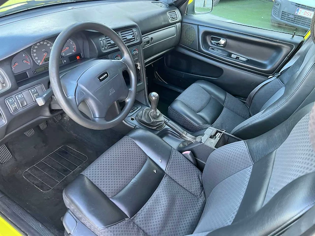 Volvo - 1999 - v70 - mug voertuig - personenauto - afbeelding 16 van  33