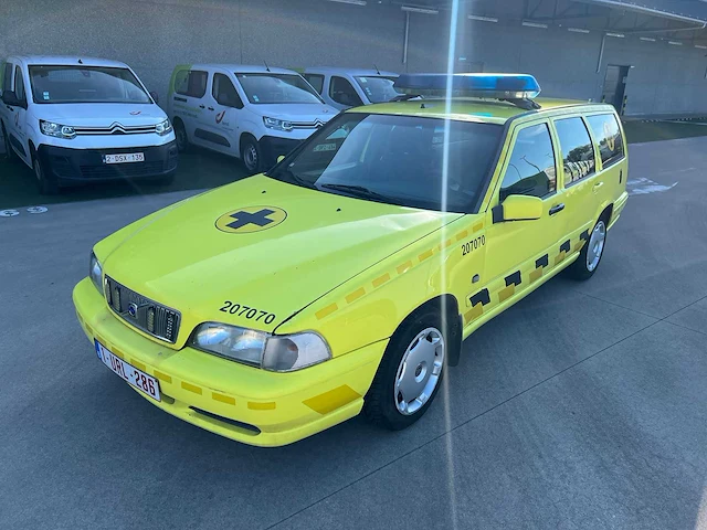 Volvo - 1999 - v70 - mug voertuig - personenauto - afbeelding 30 van  33