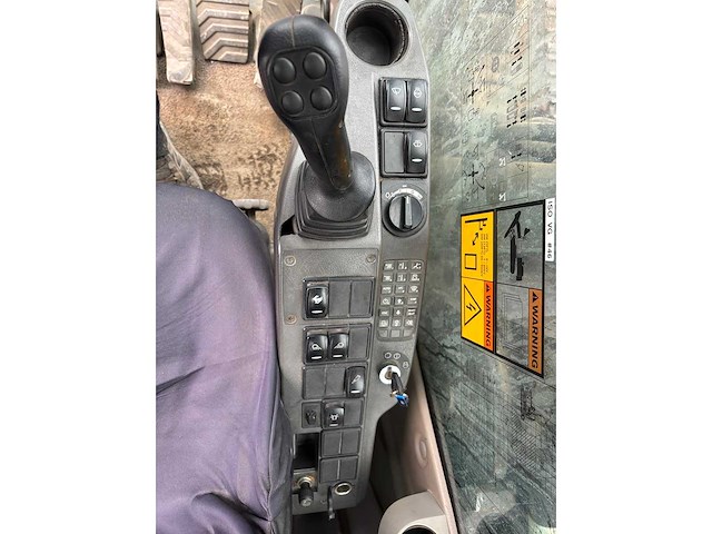 Volvo - 2007 - ec180cl - rupsgraafmachine - afbeelding 18 van  29