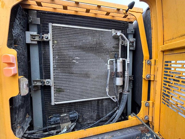 Volvo - 2007 - ec180cl - rupsgraafmachine - afbeelding 2 van  29