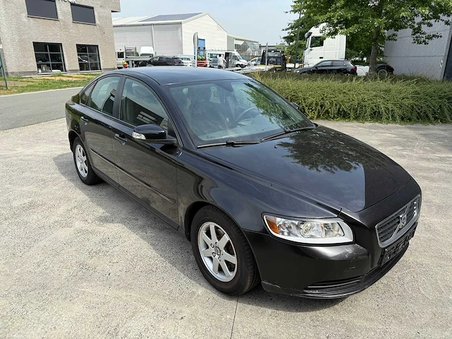 Volvo - 2008 - s40 - personenauto - afbeelding 1 van  35