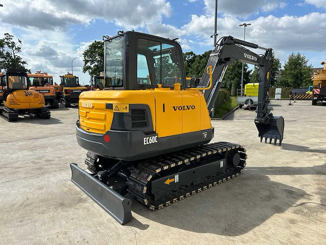 Volvo - 2010 - ec60c - midigraafmachine - afbeelding 34 van  39