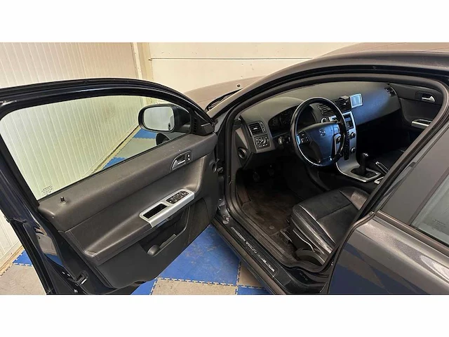 Volvo - 2010 - s40 - personenauto - afbeelding 9 van  33