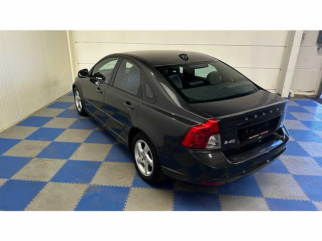 Volvo - 2010 - s40 - personenauto - afbeelding 14 van  33