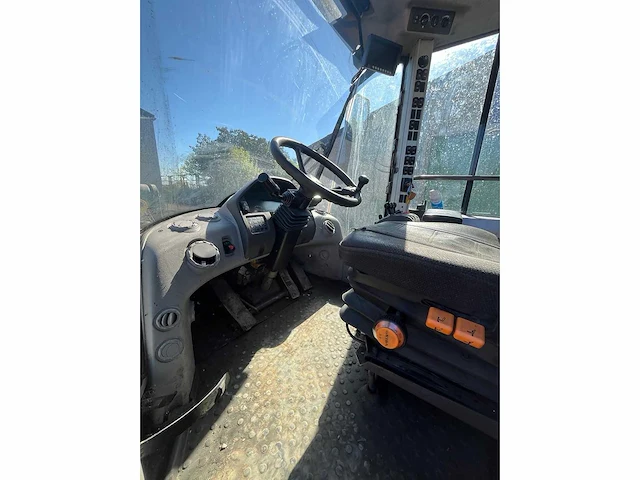 Volvo - 2013 - l70g - shovel - afbeelding 16 van  37