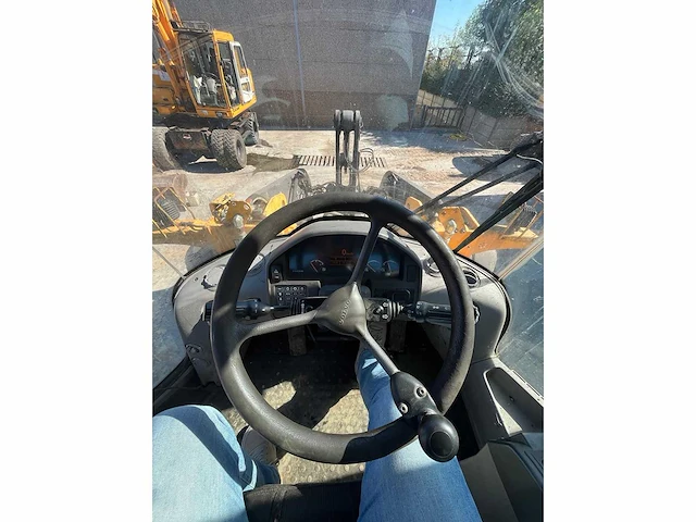 Volvo - 2013 - l70g - shovel - afbeelding 21 van  37