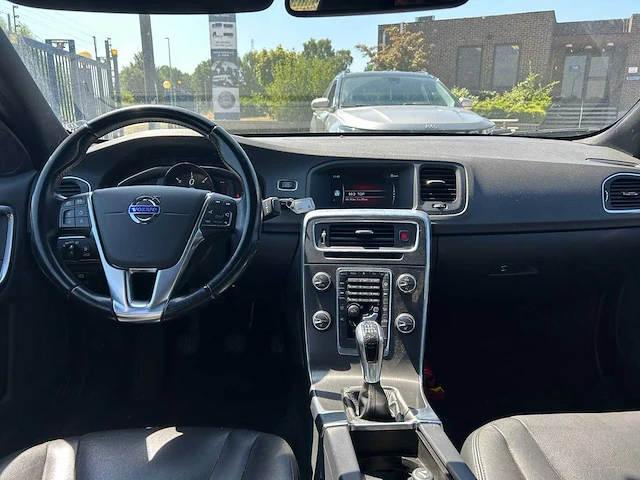 Volvo - 2014 - s60 - personenauto - afbeelding 19 van  22