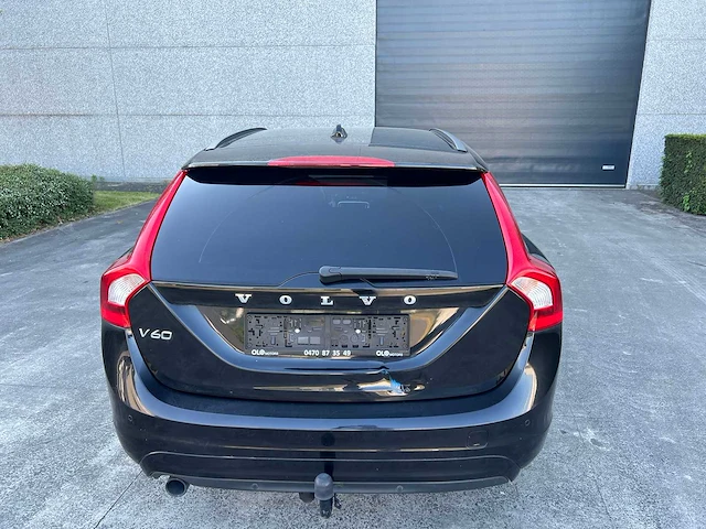 Volvo - 2015 - v60 - personenauto - afbeelding 4 van  33