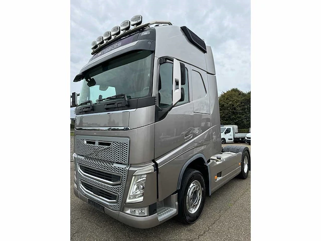 Volvo - fh - truck - 2014 - afbeelding 1 van  38