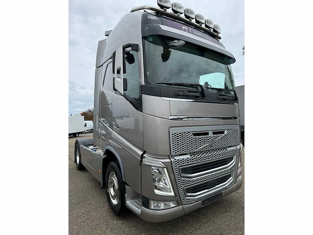 Volvo - fh - truck - 2014 - afbeelding 12 van  38