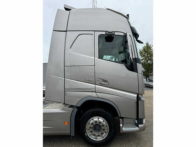 Volvo - fh - truck - 2014 - afbeelding 35 van  38