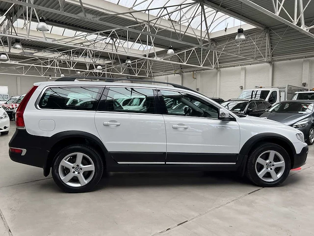 Volvo - xc70 - b - car - 2015 - afbeelding 2 van  23