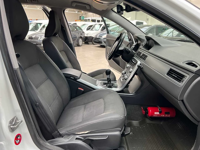 Volvo - xc70 - b - car - 2015 - afbeelding 8 van  23