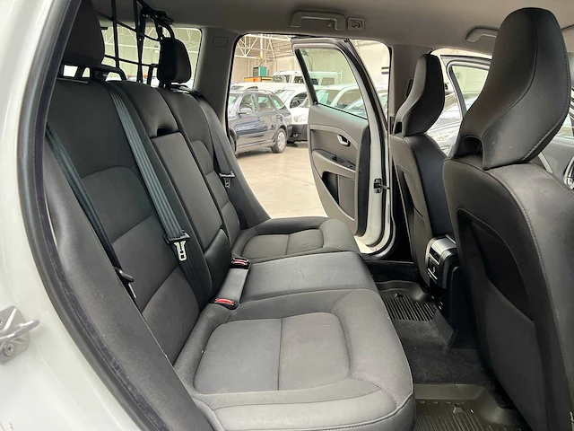 Volvo - xc70 - b - car - 2015 - afbeelding 9 van  23