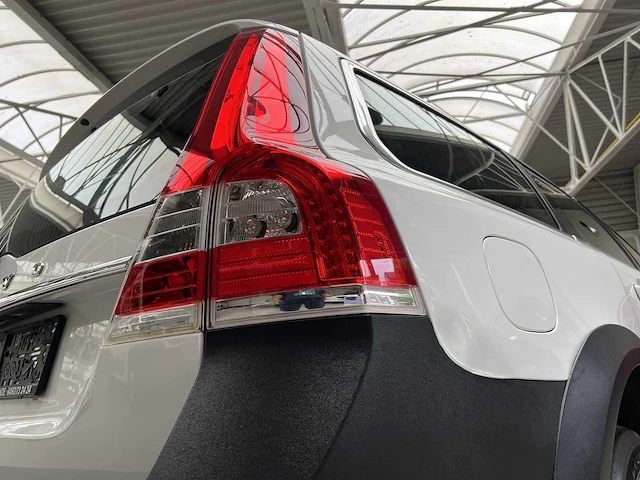 Volvo - xc70 - b - car - 2015 - afbeelding 13 van  23