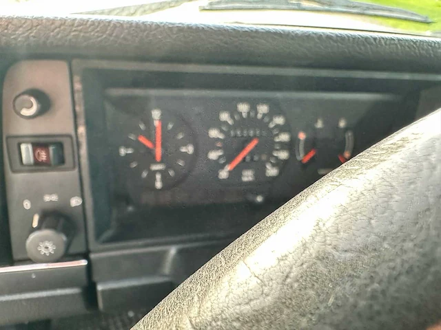 Volvo 240 - classic cars >15 - afbeelding 4 van  15