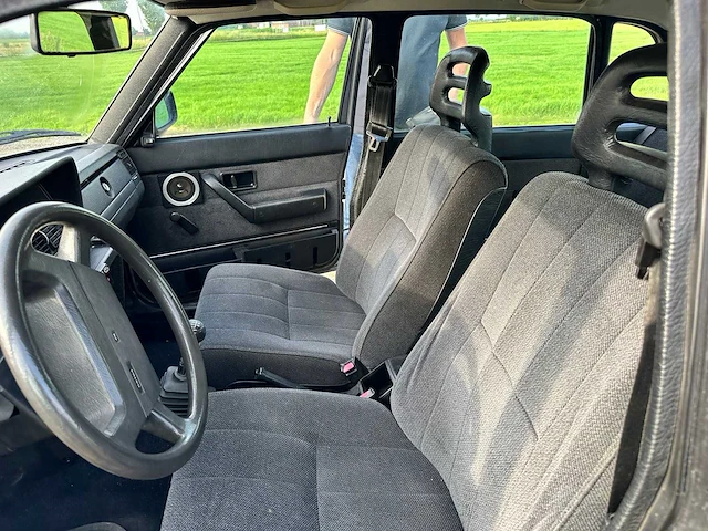 Volvo 240 - classic cars >15 - afbeelding 5 van  15