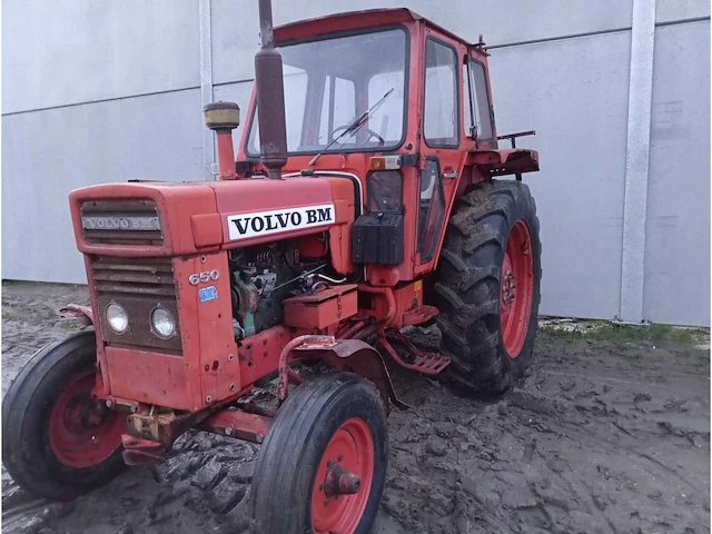Volvo bm 650 tractor - afbeelding 1 van  10