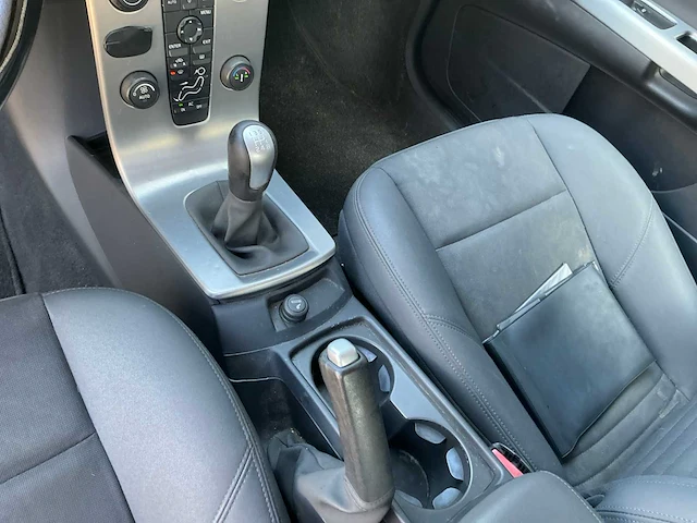 Volvo c30 personenauto - afbeelding 2 van  13