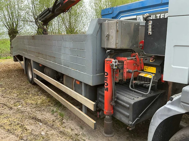 Volvo fl 220 vrachtwagen - afbeelding 7 van  16