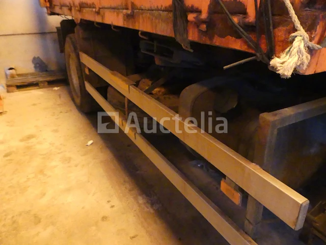Volvo fl6e 19.0 dump truck + hulpkraan - afbeelding 13 van  39