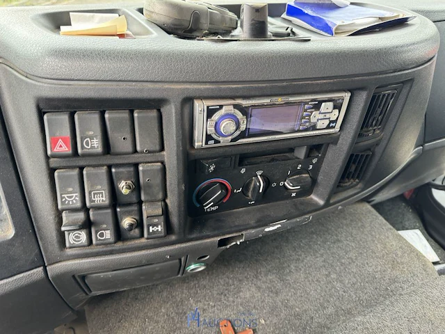 Volvo fl6l - 2002 - afbeelding 10 van  11