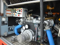 Volvo fm 4x2 tankwagen, bouwjaar: 06/06/2004, ch.nr. yv2j4cja12a552658 met boorddocumenten en sleutel - afbeelding 2 van  46